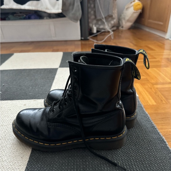 Doc Martens 1460 boots - Picture 2 of 2
